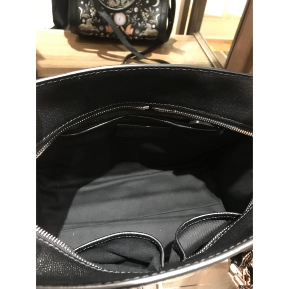 Alexander McQueen Painted Black Cat Perfect Condition Obsession Collection - Picture 4 of 13
